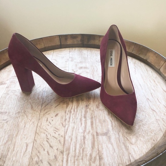 ❌SOLD❌ Steve Madden Pointed Toe Block Pumps - Picture 3 of 8